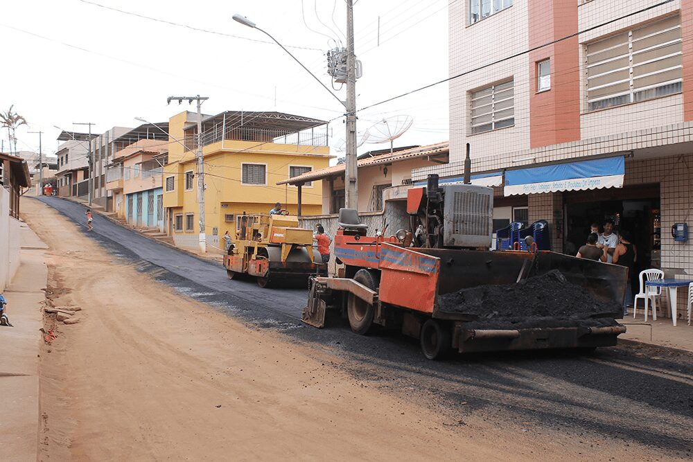 Rua Maria das Neves de Jesus passa por obras de requalificação