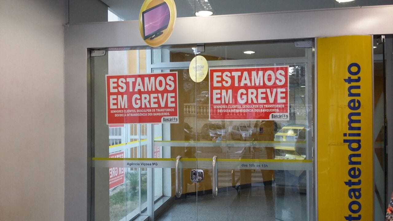 APÓS 1 MÊS DE GREVE BANCOS VOLTAM A FUNCIONAR NESTA SEXTA EM VIÇOSA