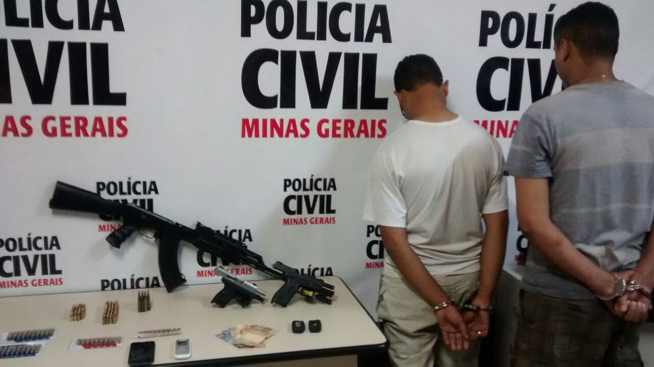 POLÍCIA PRENDE MAIS QUATRO BANDIDOS QUE ATUAVAM NA REGIÃO COM GRANDE ARSENAL DE ARMAS