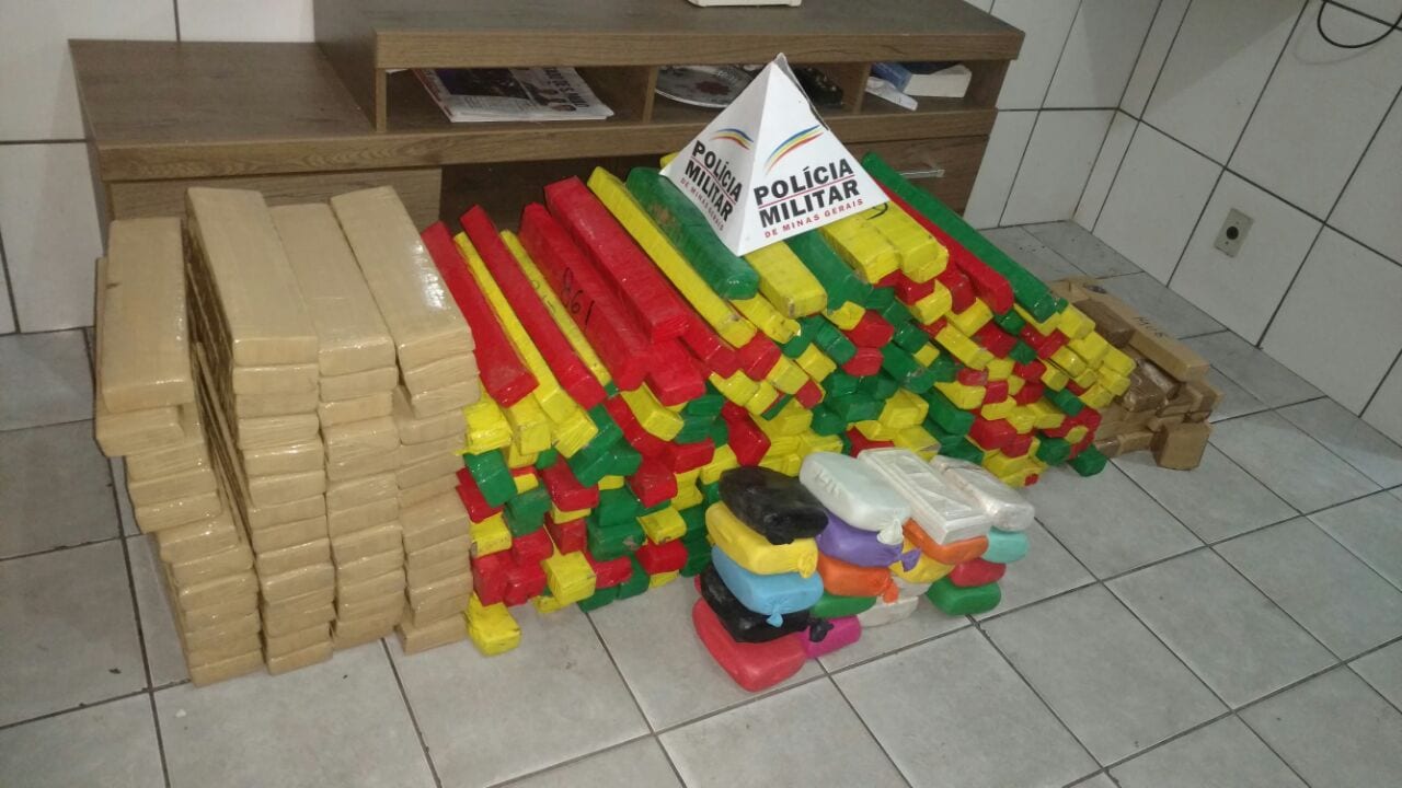 350 QUILOS DE MACONHA E PASTA BASE DE COCAÍNA COM DESTINO À VIÇOSA
