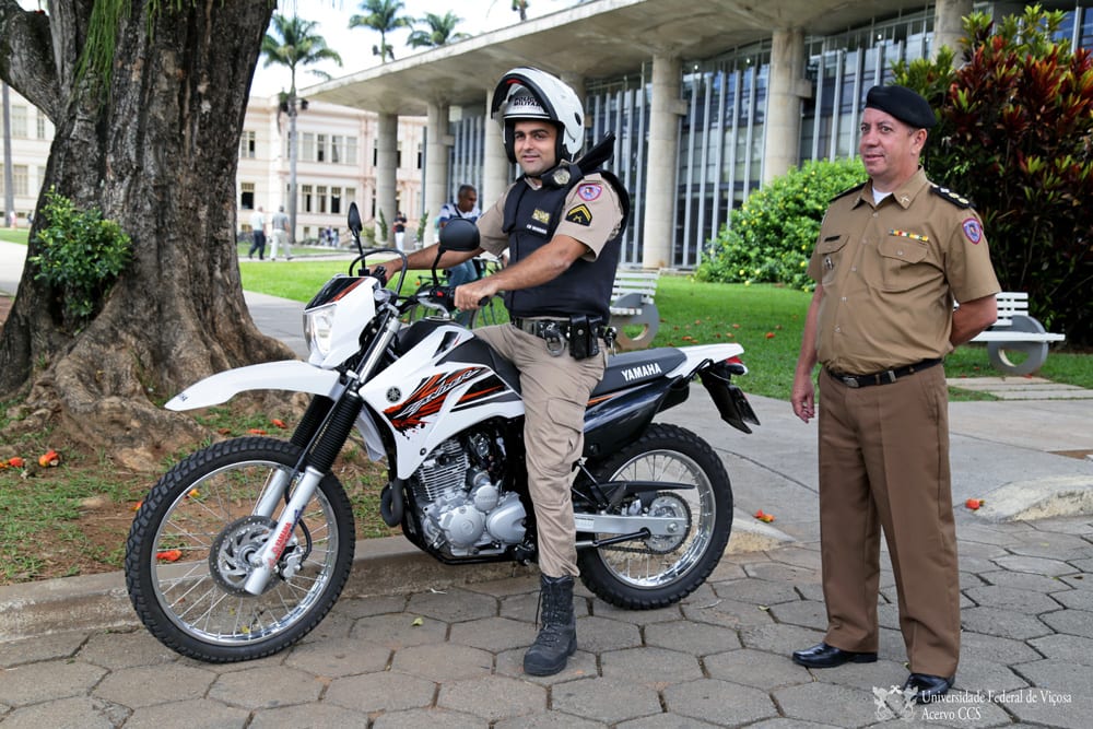 UFV DOA MOTO PARA A PM DE VIÇOSA ATUAR DENTRO DO CAMPUS