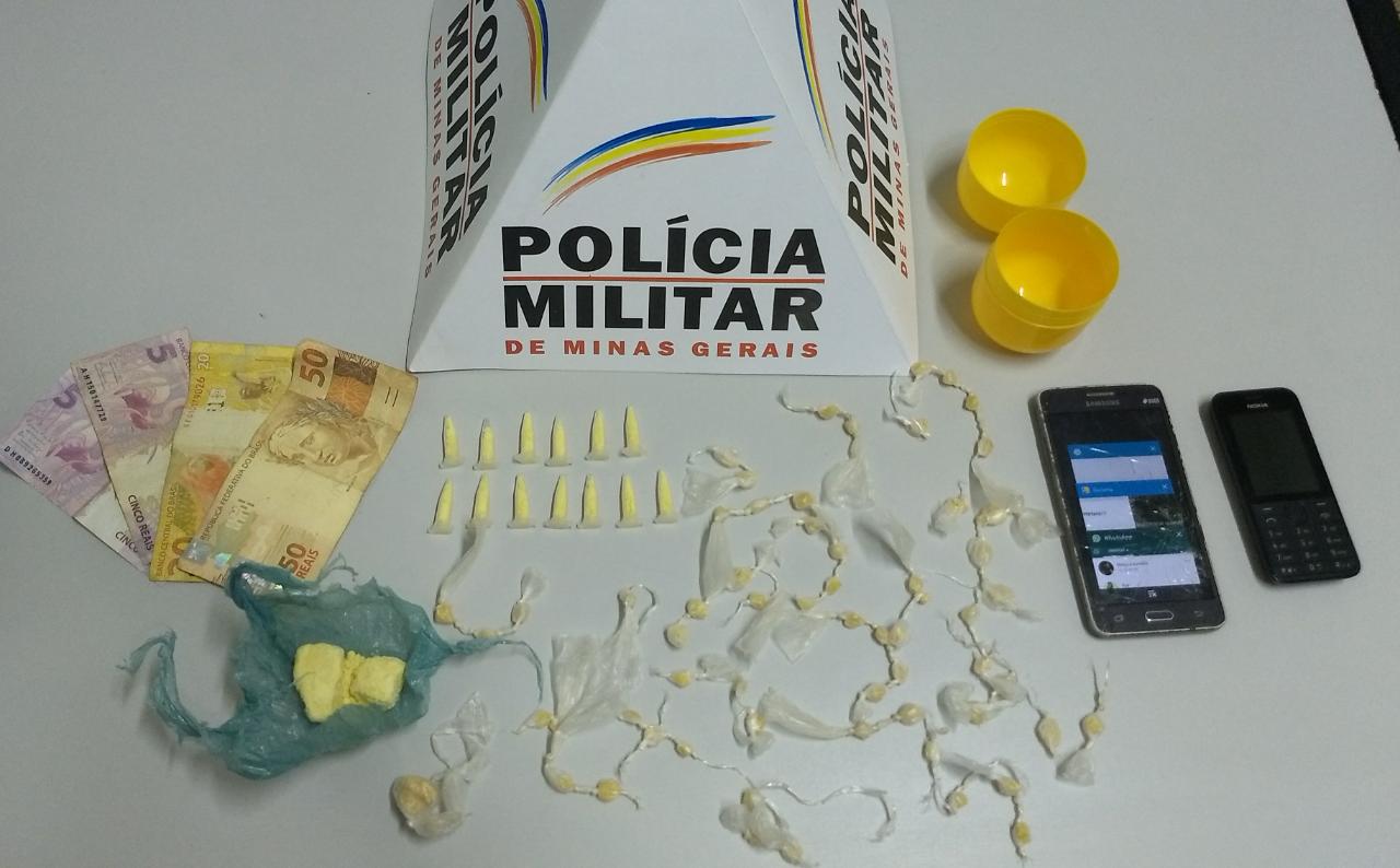 JOVEM É PRESO POR TRÁFICO DE DROGAS APÓS FUGIR DA POLÍCIA EM VIÇOSA