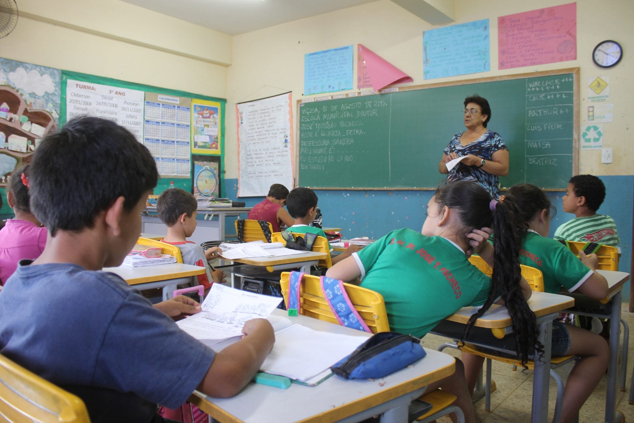 PROJETO PARA ORIENTAR RELAÇÕES INTERPESSOAIS NAS ESCOLAS DE VIÇOSA É APROVADO