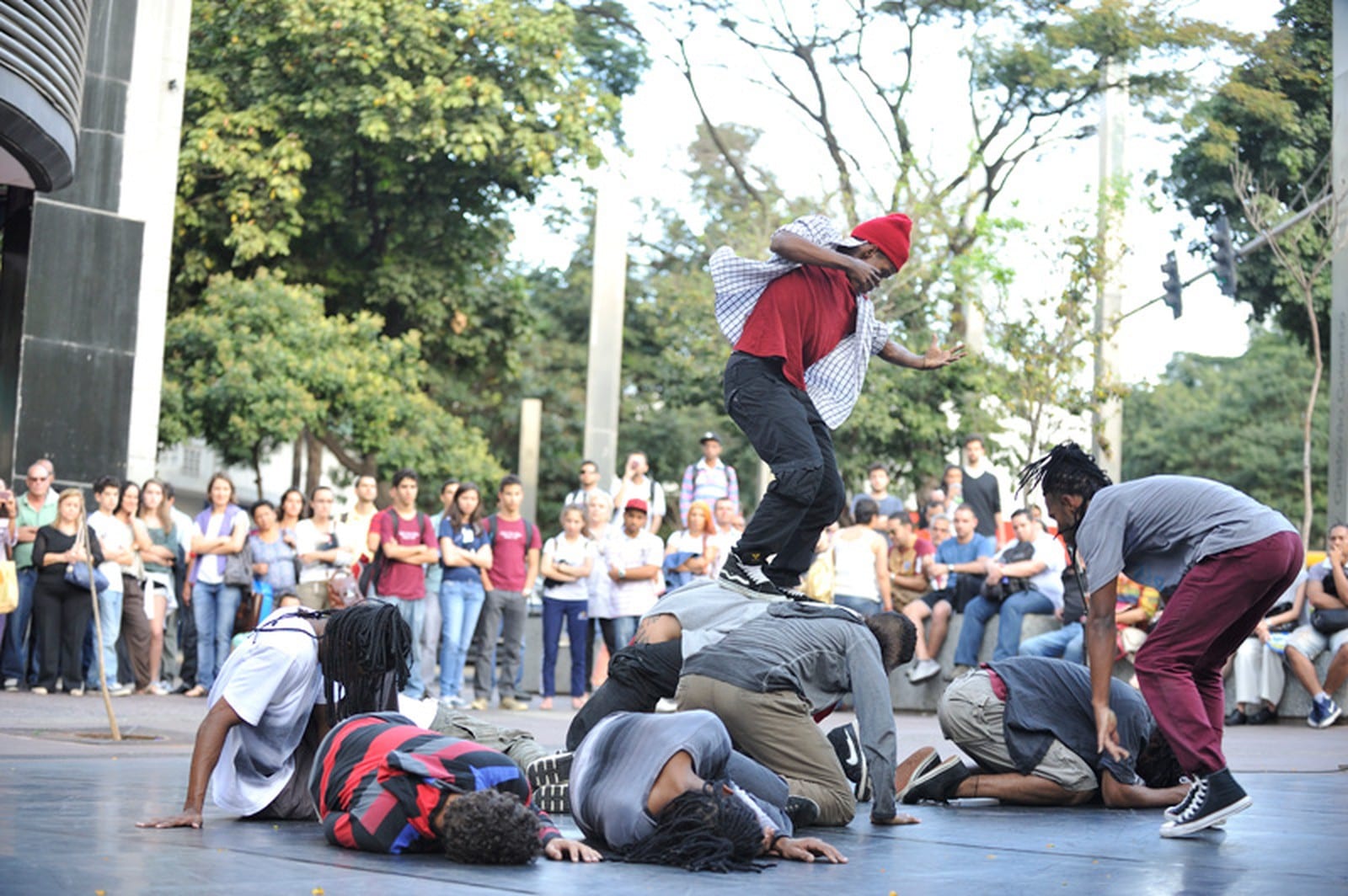 GRUPO DE DANÇA DE VIÇOSA É CONVIDADO PRA TURNÊ NA EUROPA