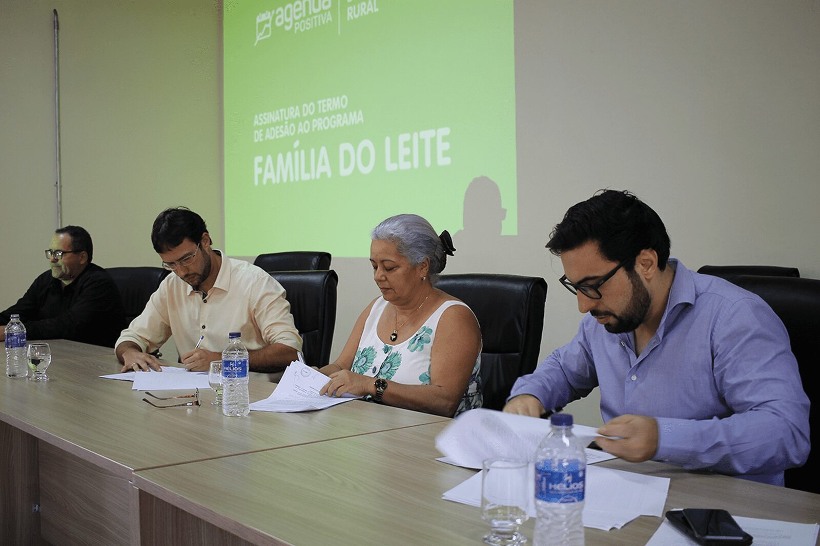 CONVÊNIO ENTRE UFV E PREFEITURA OFERECE SUPORTE A PRODUTORES DE LEITE DE VIÇOSA