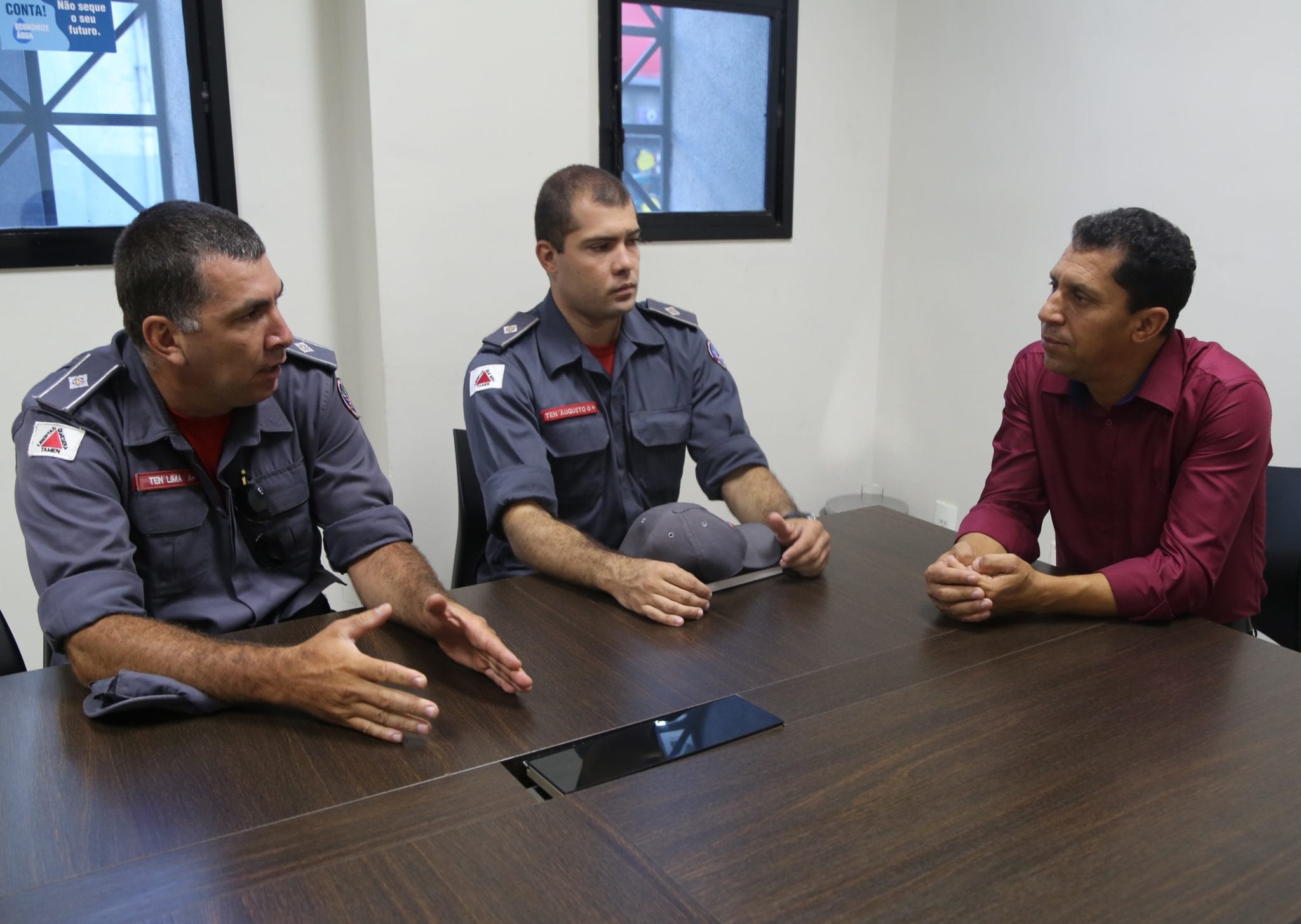 APAC E BOMBEIROS VISITARAM A CASA LEGISLATIVA