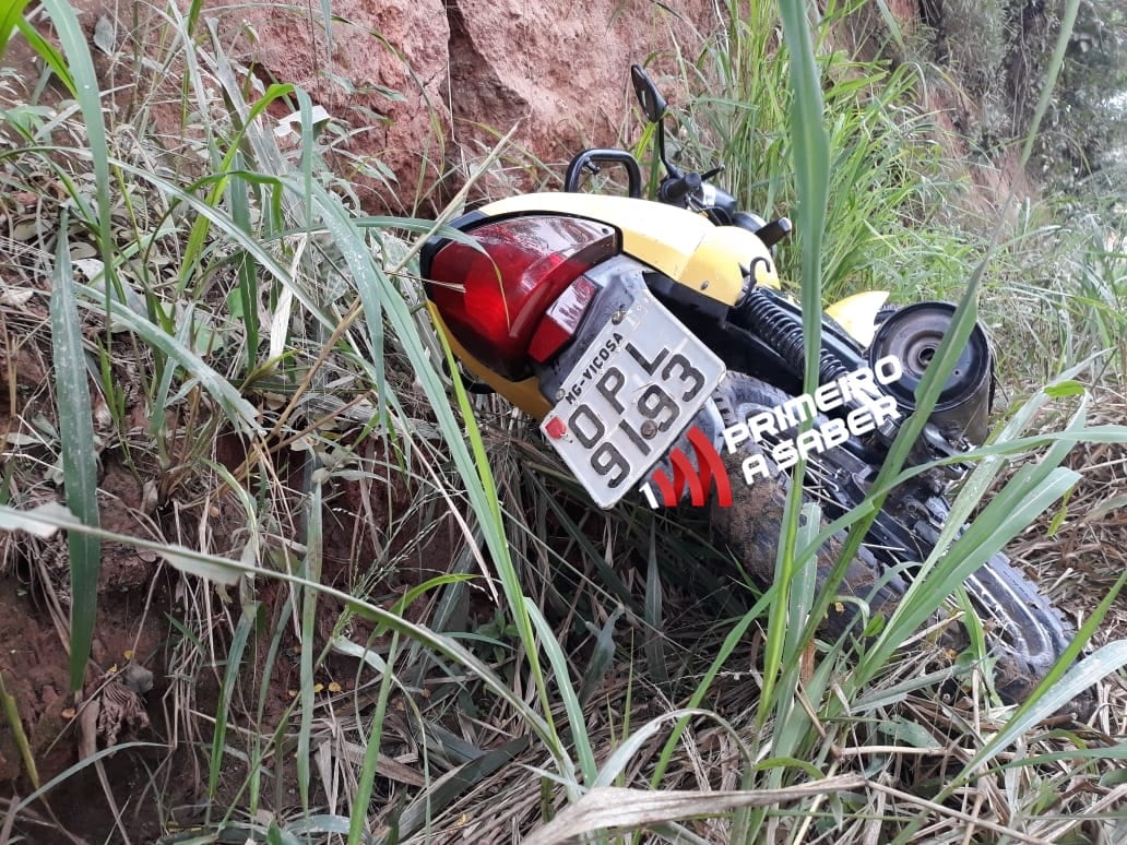 MOTOCICLETA ROUBADA USADA EM ASSALTO É RECUPERADA PELA PM