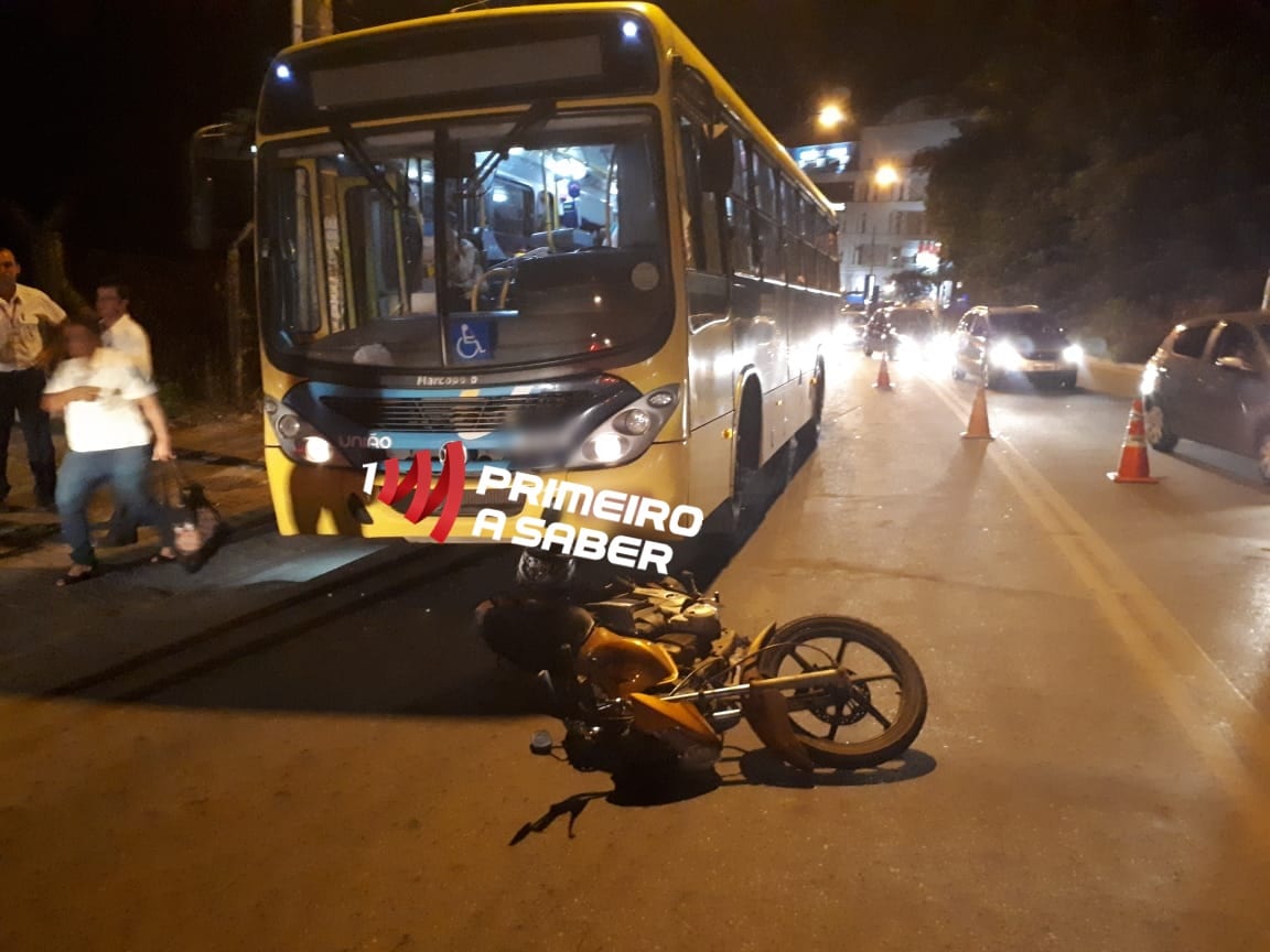 COLISÃO ENTRE MOTOCICLETA E ÔNIBUS NA CASTELO BRANCO