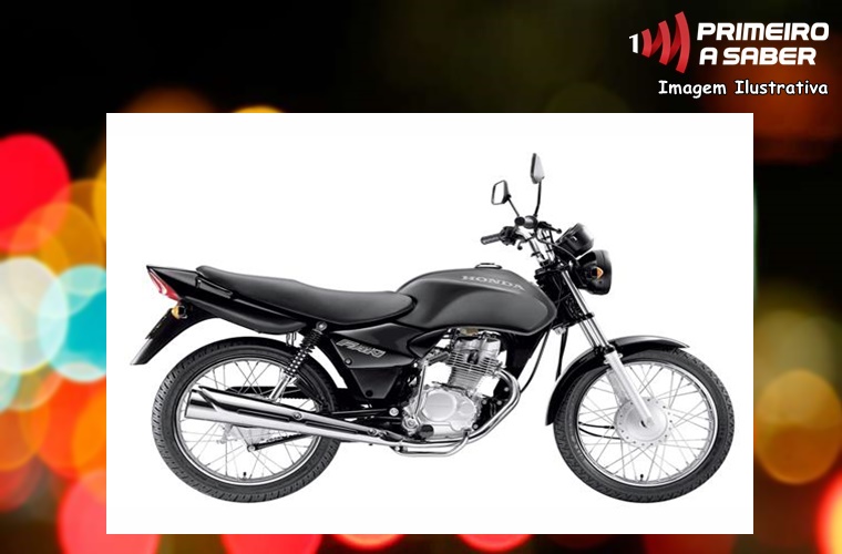 MOTOCICLETA É FURTADA EM TEIXEIRAS