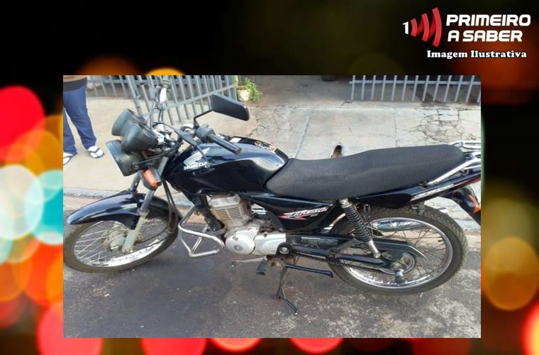 Motocicleta é furtada no Centro