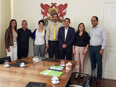 Assessor da Empresa Brasileira de Serviços Hospitalares visita UFV e discute futuras parcerias