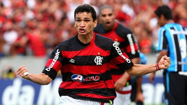 Ex-jogador do Flamengo estará em Ervália