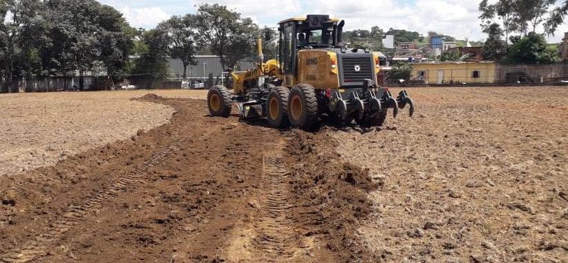 Obra de recuperação do Campo do Barreiro é iniciada em Visconde do Rio Branco