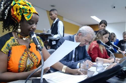 Rejeitado projeto que vetava músicas nas escolas