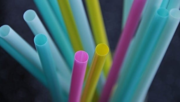 Projeto de Lei proíbe fornecimento de canudos plásticos em estabelecimentos em Viçosa
