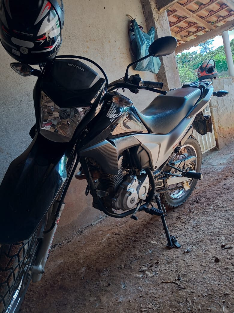 Motocicleta é roubada em Ervália