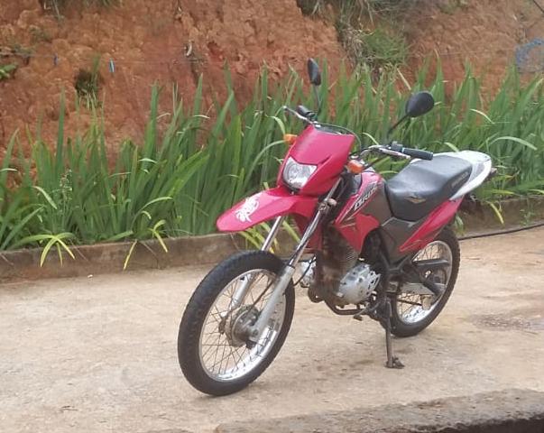Motocicleta é roubada em Ervália