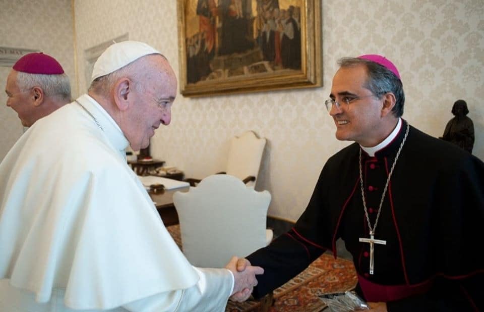 Ex-pároco de Viçosa participa de encontro com Papa Francisco