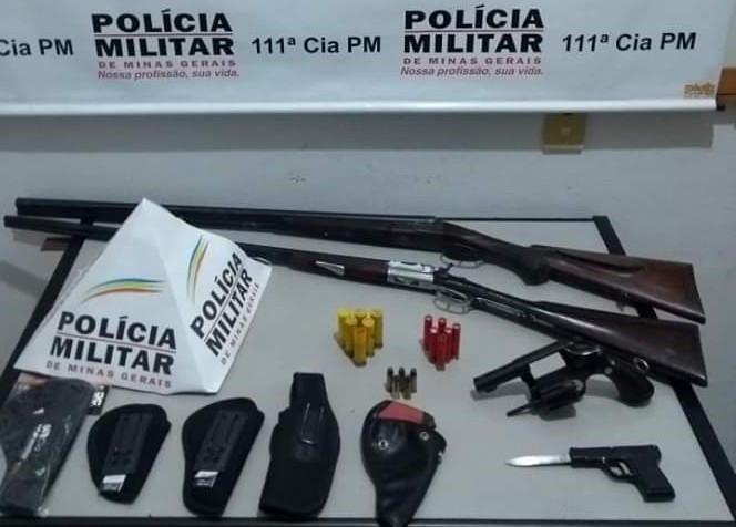 Homem é preso com armas de fogo em Visconde do Rio Branco