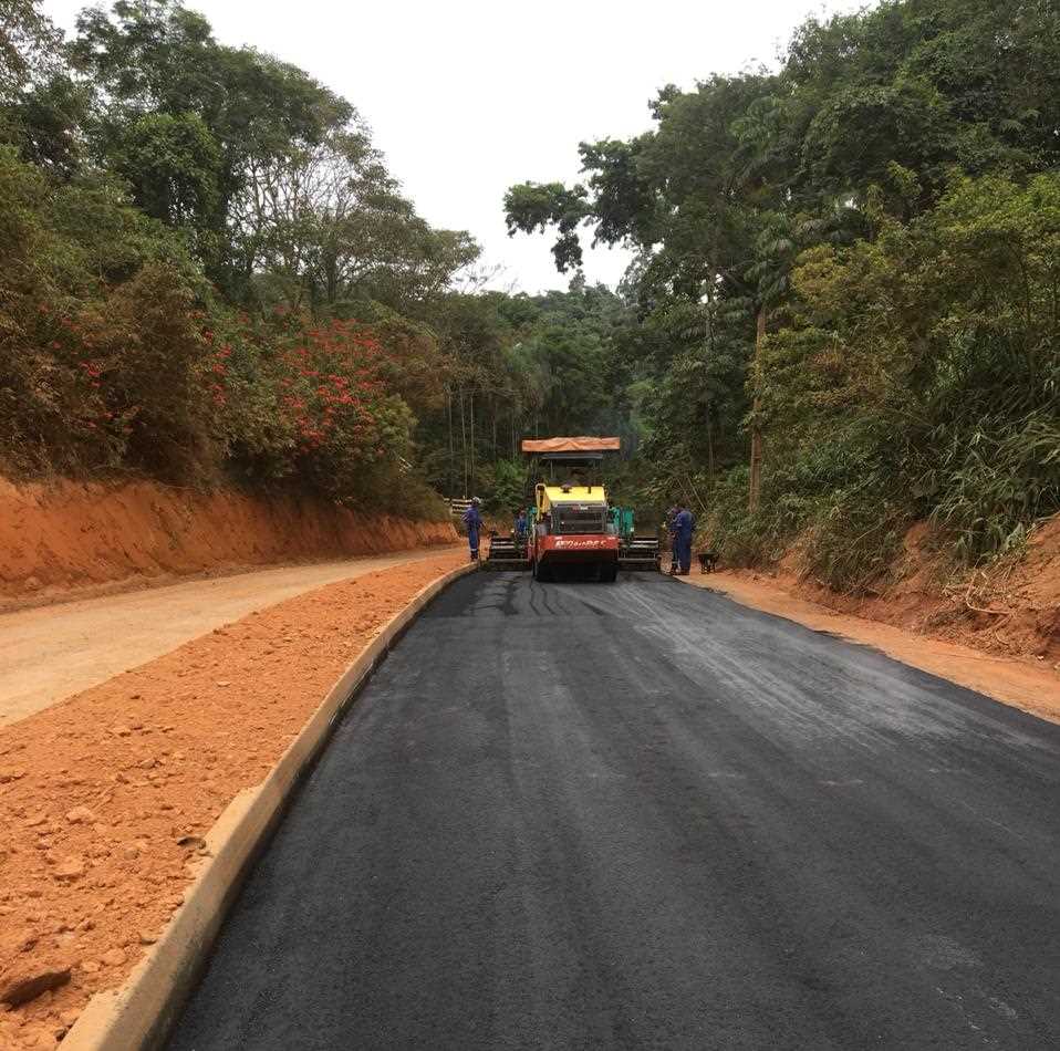 Prefeitura de Viçosa inicia asfaltamento da Nova PH Rolfs