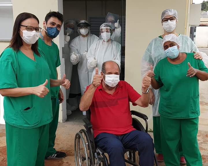 Dois pacientes com COVID-19 internados no Hospital Santa Isabel em Ubá recebem alta