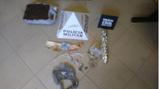 Três pessoas são presas em casa usada para o tráfico de drogas em Pedra do Anta