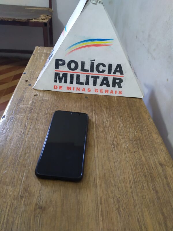Homem é preso com celular roubado no Laurindo de Castro em Ubá