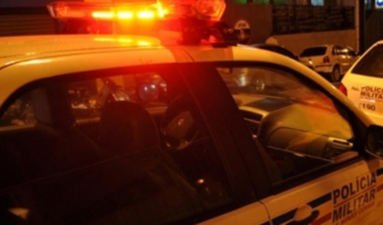 Três pessoas são baleadas no Tia Velha em Visconde do Rio Branco