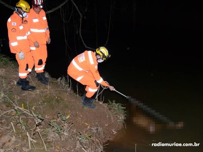 Polícia Civil investiga caso de corpo encontrado no Rio Muriaé