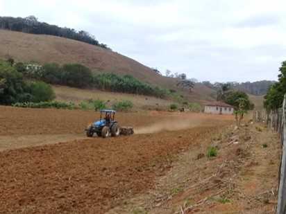 Secretaria de Agropecuária de Viçosa abre inscrições para programa de mecanização agrícola