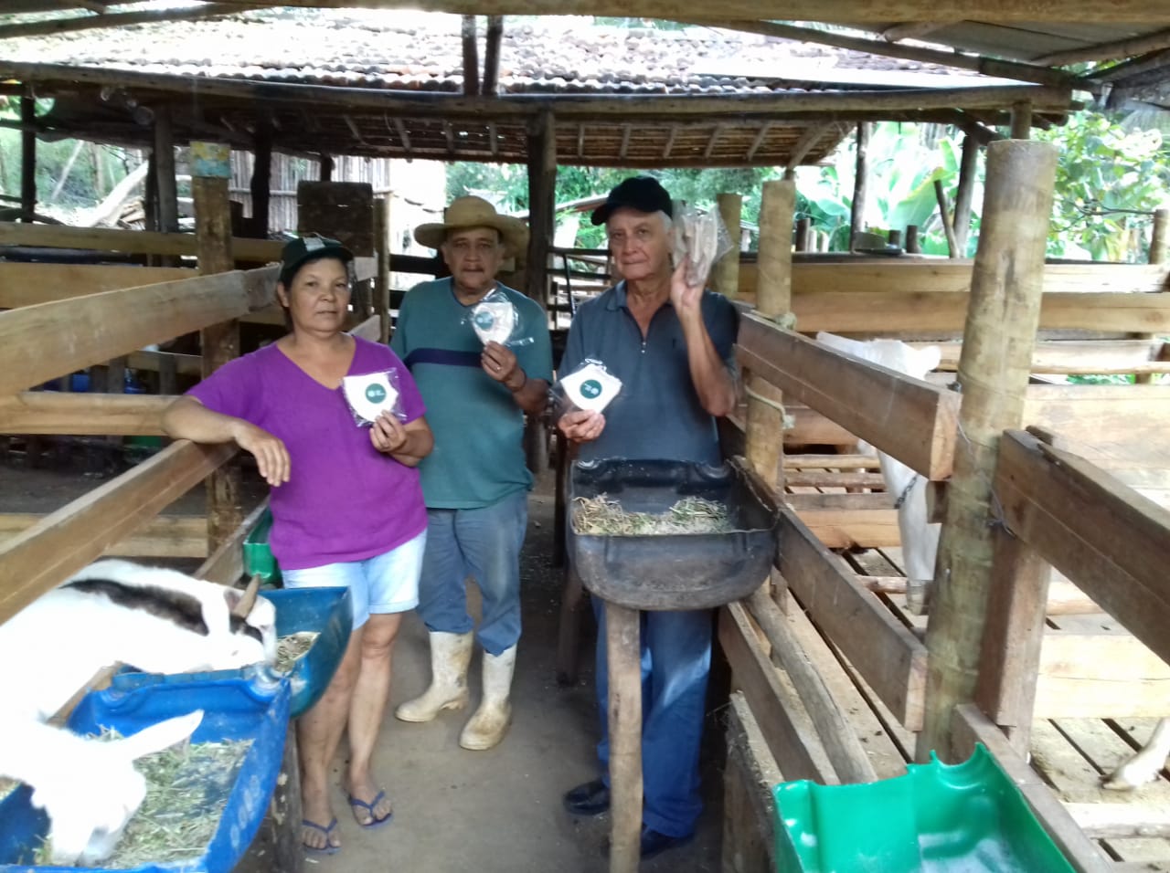 Sistema FAEMG/Senar Minas distribui máscaras na zona rural de Viçosa e 18 cidades da região