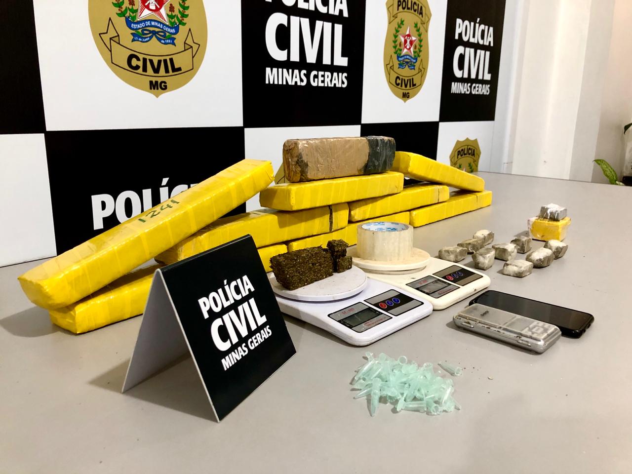 PCMG apreende 11 Kg de maconha e prende suspeito de tráfico em Ubá