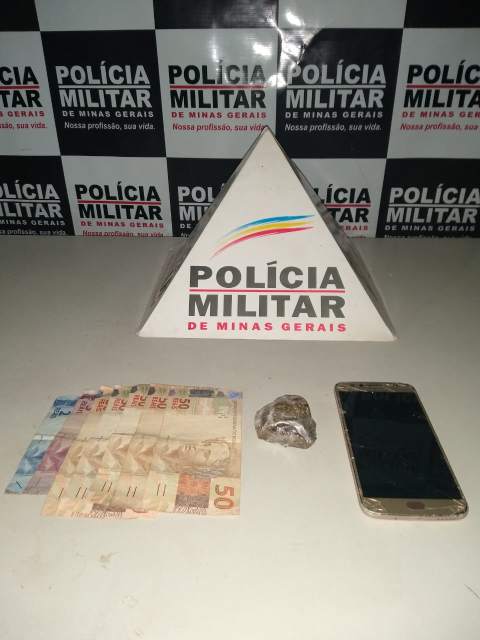 Homem é preso com drogas no Triângulo Novo em Ponte Nova
