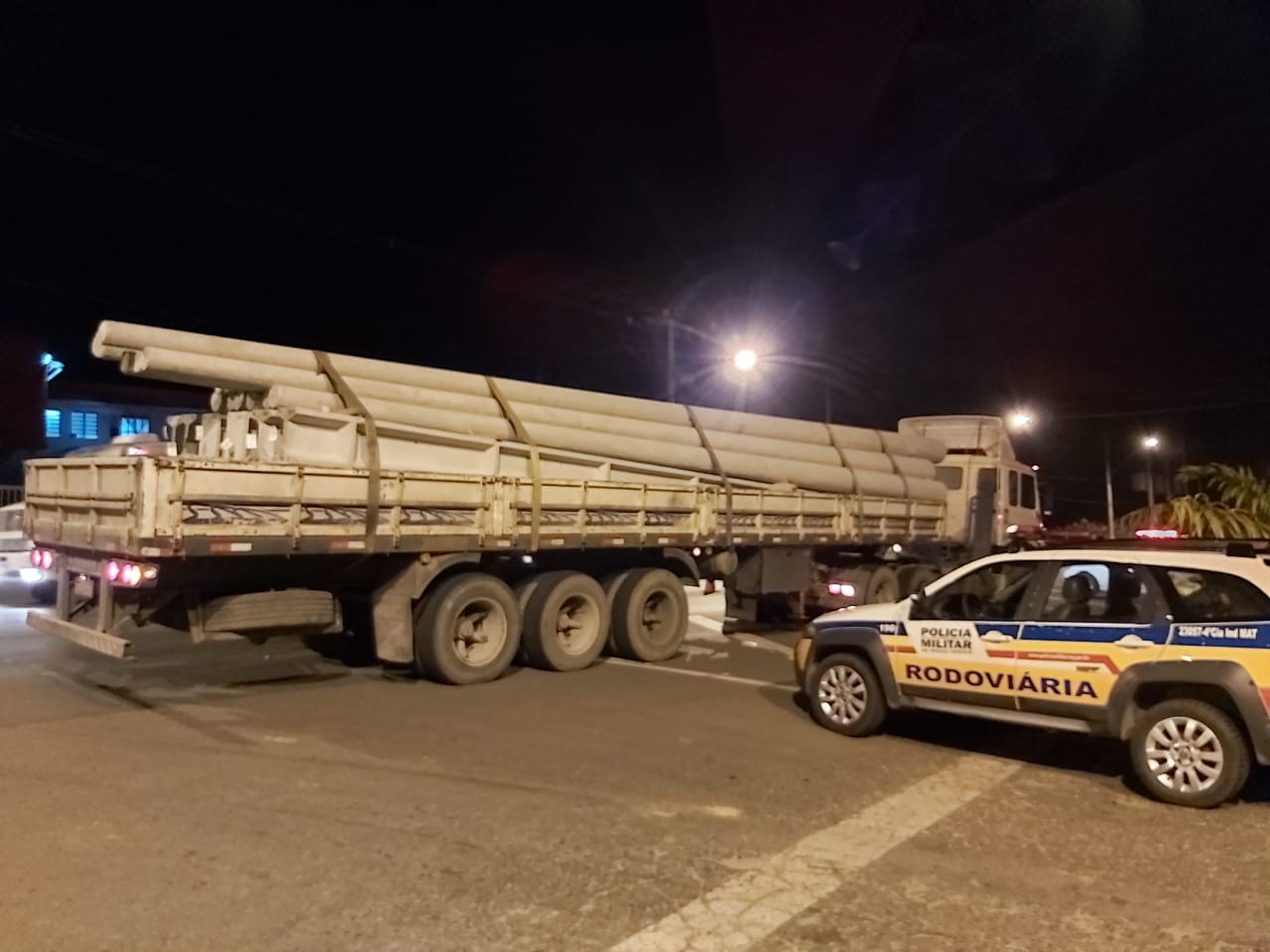 Operação conjunta em Viçosa fiscaliza transporte de carga com excesso de peso