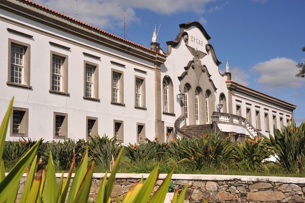 MPF quer impedir retorno de estudantes à Epcar, após surto de Covid-19 na escola da FAB em Barbacena