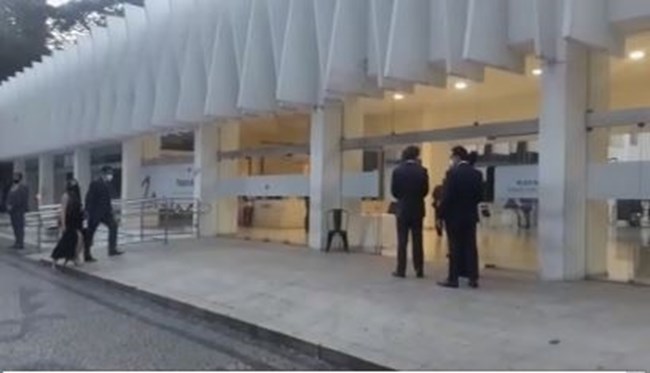 Posse do desembargador do TJMG com cerca de 200 pessoas gera polêmica em Belo Horizonte