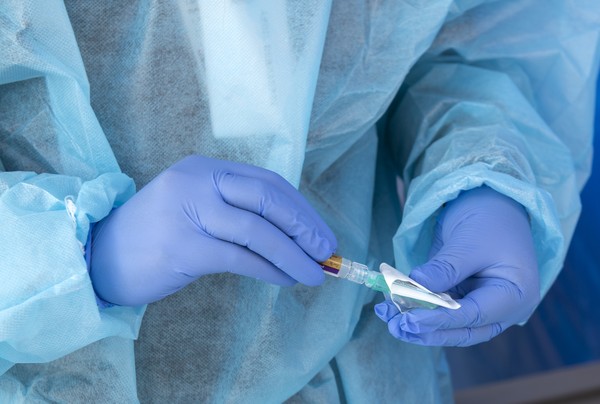 Anvisa autoriza testes de mais uma vacina contra Covid-19 no Brasil