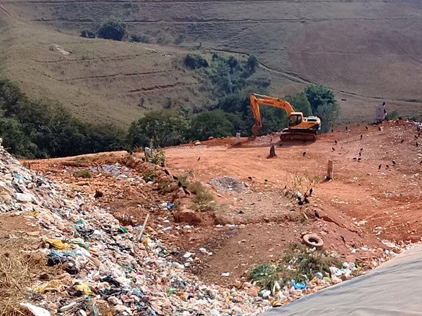 Dona de fazenda vizinha ao aterro da Prefeitura de Muriaé será indenizada em R$ 28 mil