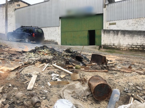 Empresário de Viçosa é preso em flagrante e autuado por queima e descarte irregular de resíduos sólidos industriais