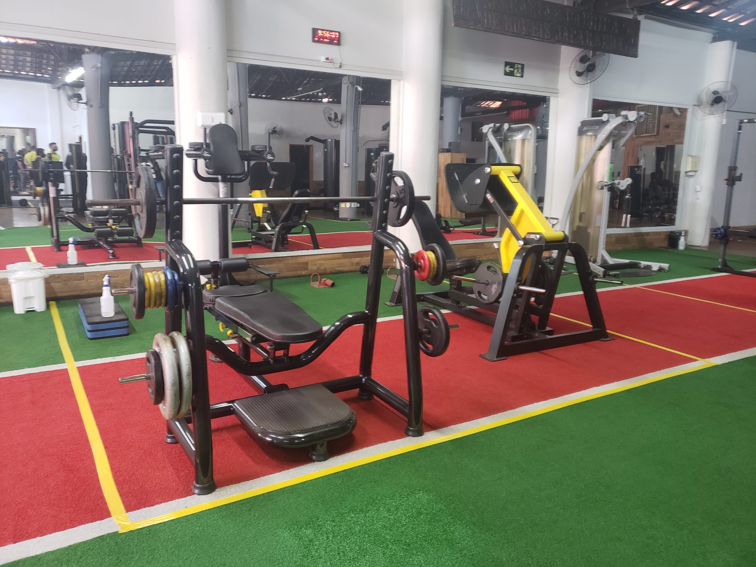 Studios e espaços adaptados para atividades físicas são vistoriados em Viçosa