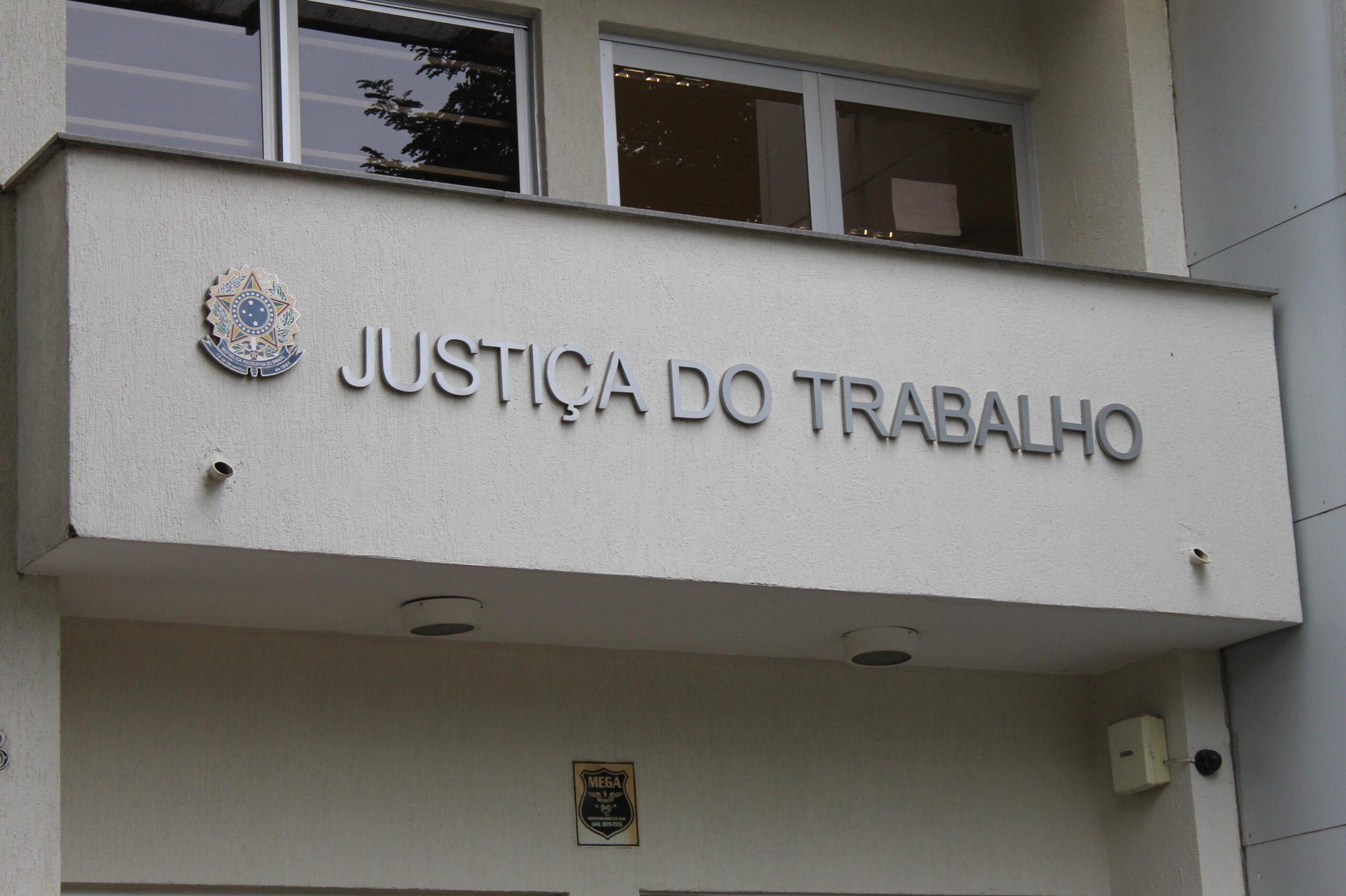 Vereador apresenta Moção de Repúdio contra a retirada da  Vara do Trabalho de Viçosa