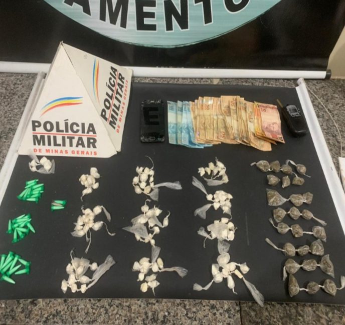 Adolescente é apreendido vendendo drogas em casa no Vale do Sol