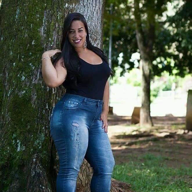Viçosense é finalista de concurso Plus Size