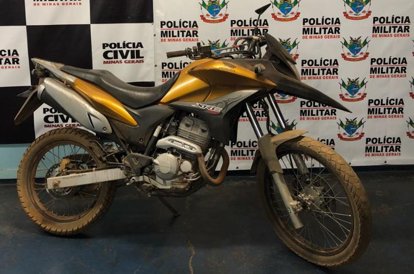 PM localiza em pasto nas Coelhas, motocicleta roubada no bairro de Fátima