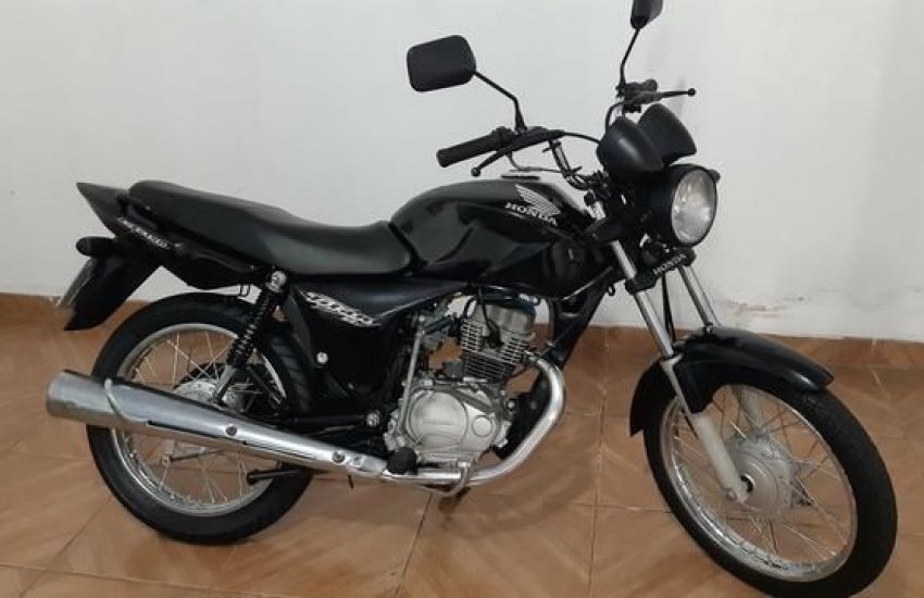 Jovens são presos com motocicleta roubada em Coimbra