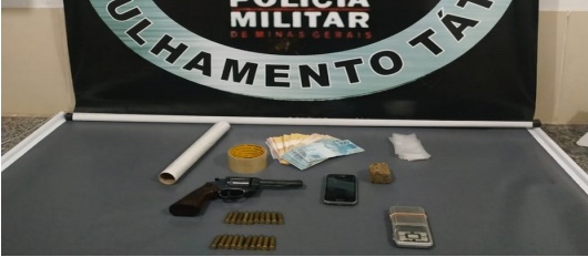 PM prende homem com drogas em carro que seriam vendidas em comércio na Av. Santa Rita