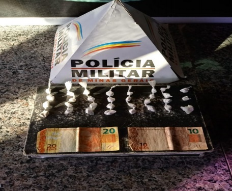 PM apreende drogas após suspeito fugir e pular de ponte no Fuad Chequer