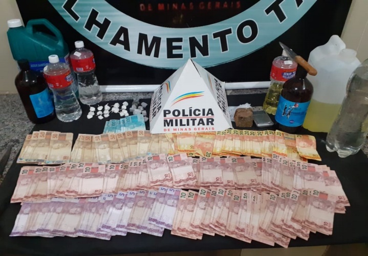 Homem é preso com drogas e cerca de R$ 3.500 no São José em Viçosa