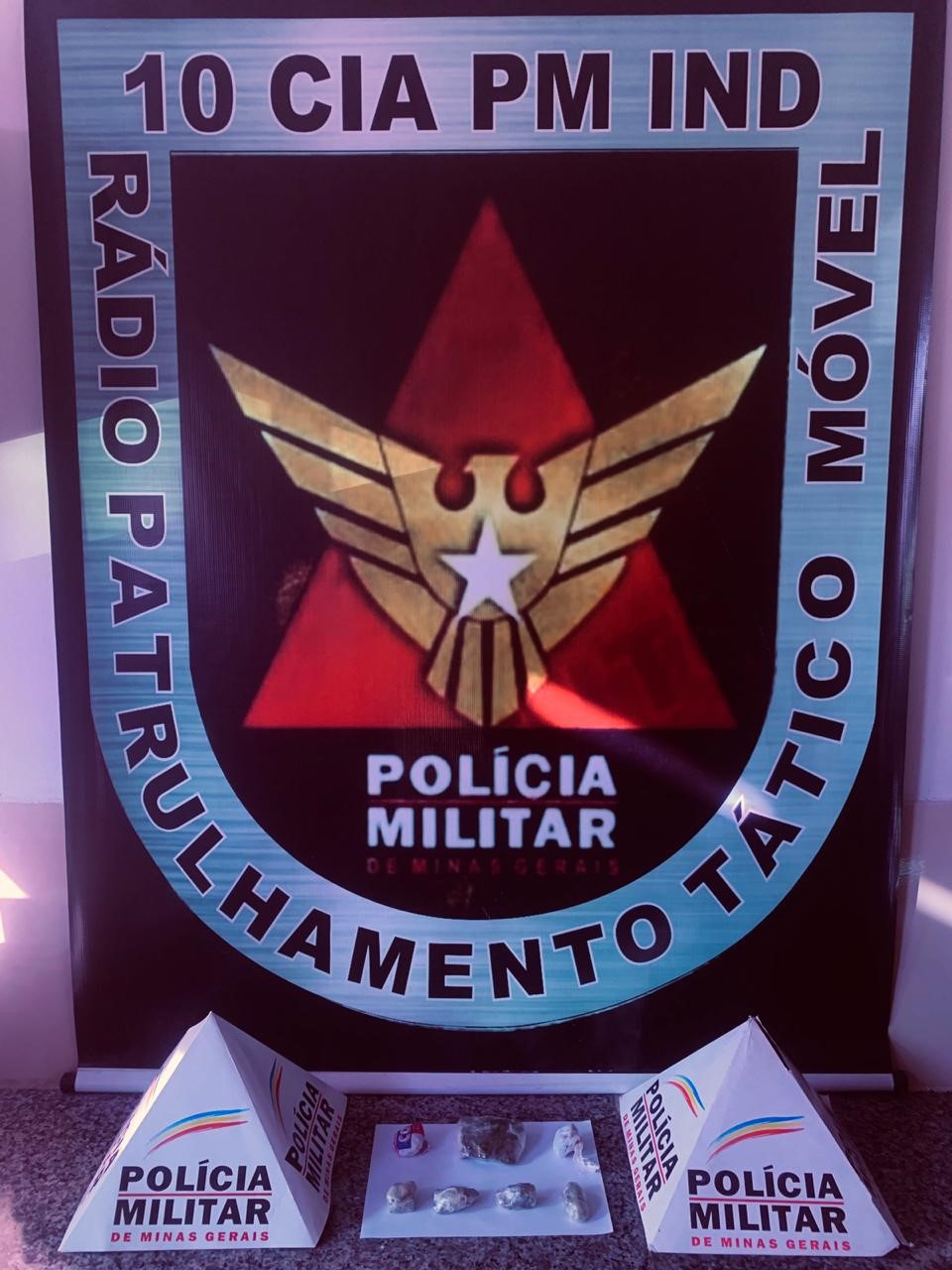 Adolescente é apreendido com drogas em casa no Inácio Martins