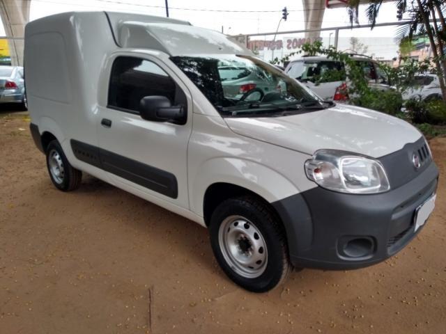 PM apreende fiorino furtada em 2018 na Rua dos Passos em Viçosa